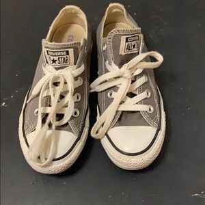 Grey converse
